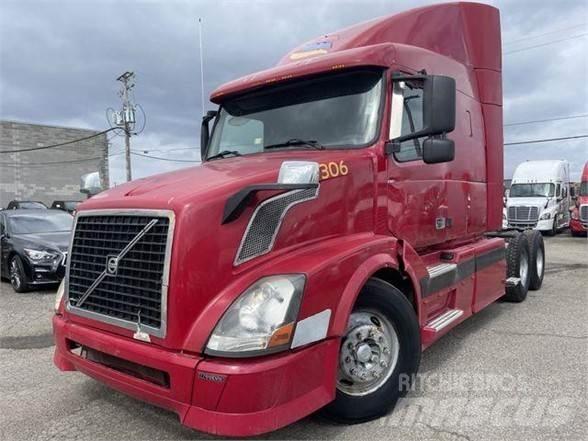Volvo VNL64T730 Trekkers
