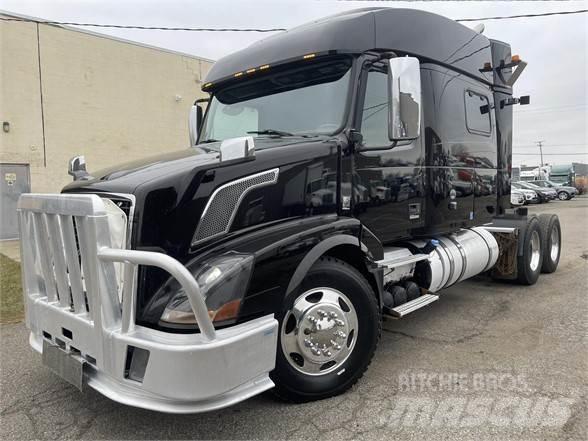 Volvo VNL64T730 Trekkers