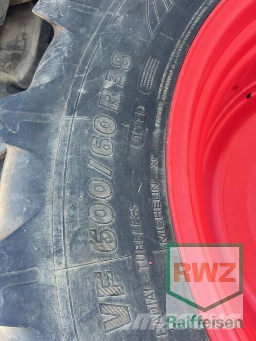  2 Sätze Reifen Banden, wielen en velgen