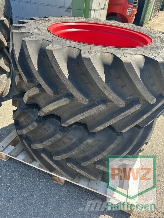  2 Sätze Reifen Banden, wielen en velgen