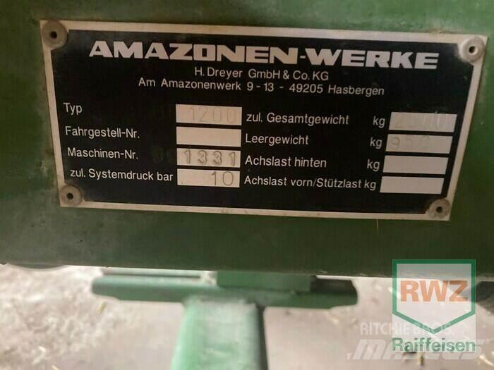 Amazone UF 1200 Getrokken spuitmachines