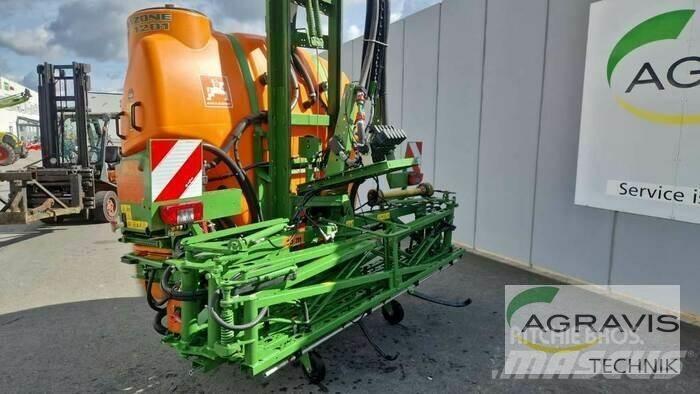 Amazone UF 1201 Getrokken spuitmachines