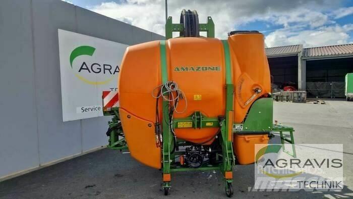Amazone UF 1201 Getrokken spuitmachines