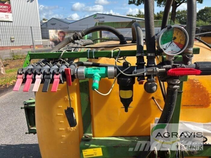 Amazone US 804 T Getrokken spuitmachines