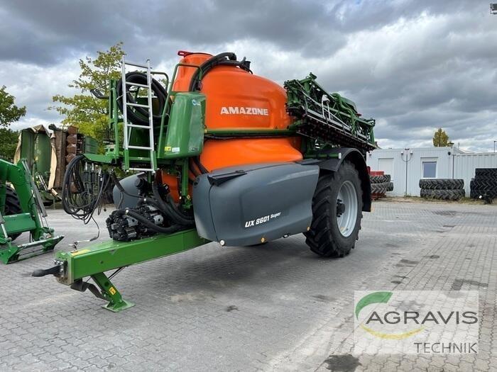 Amazone UX 8601 SUPER Getrokken spuitmachines