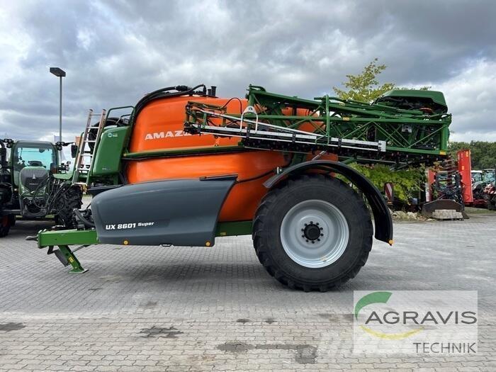 Amazone UX 8601 SUPER Getrokken spuitmachines