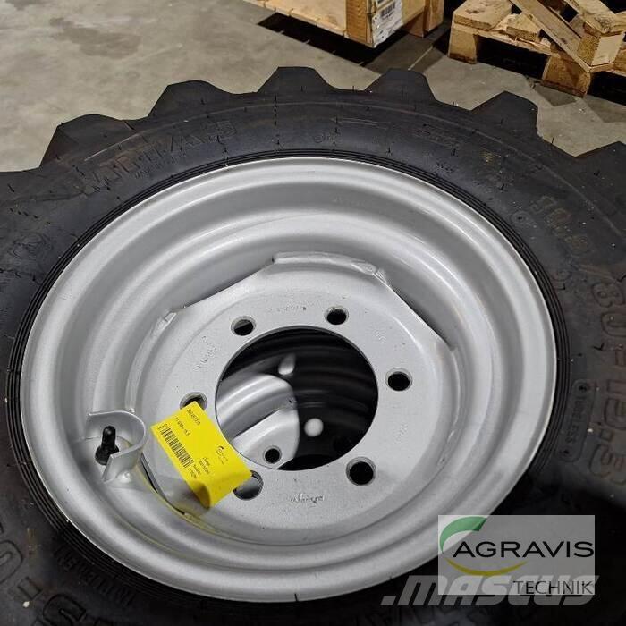 BKT 11.5/80-15.3 Banden, wielen en velgen