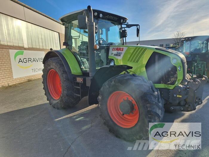 CLAAS ARION 640 CEBIS Tractoren
