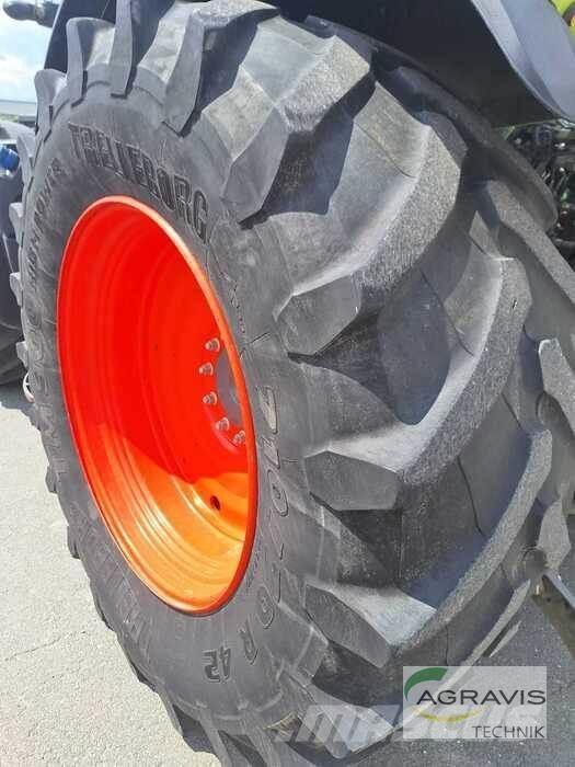 CLAAS AXION 870 Tractoren