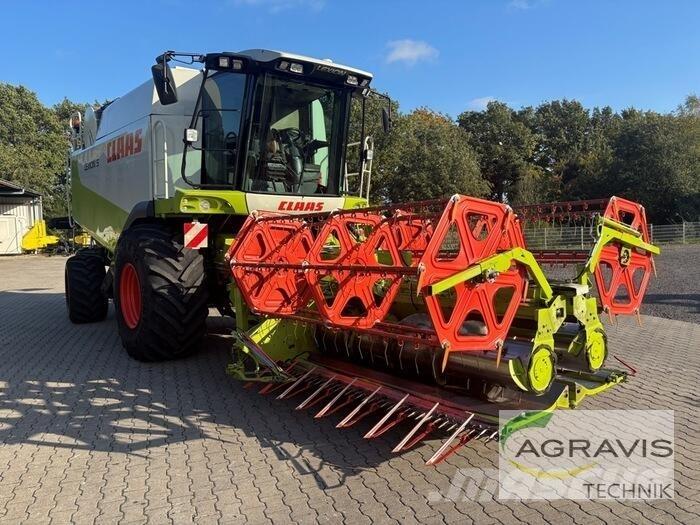 CLAAS LEXION 530 Maaidorsmachines