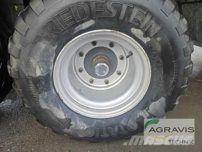 CLAAS QUANTUM 3500 P Opraapwagens