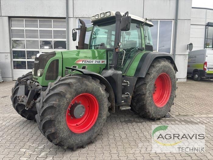 Fendt 718 VARIO Tractoren