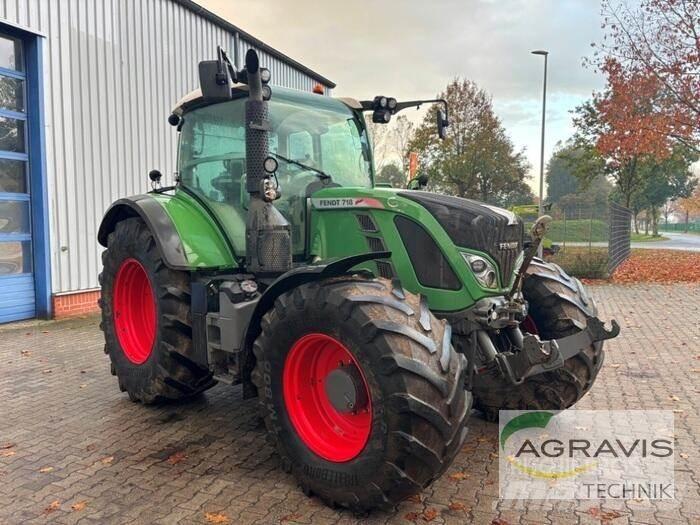 Fendt 718 VARIO SCR Tractoren
