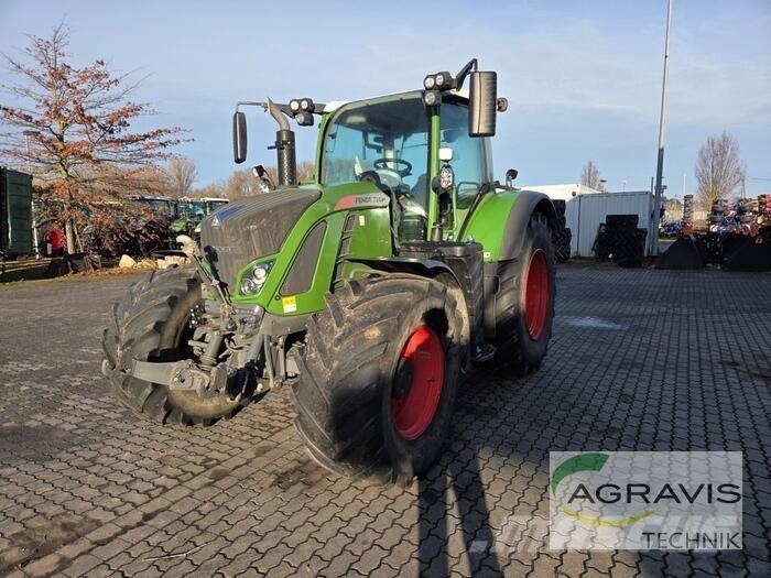 Fendt 724 VARIO S4 Tractoren