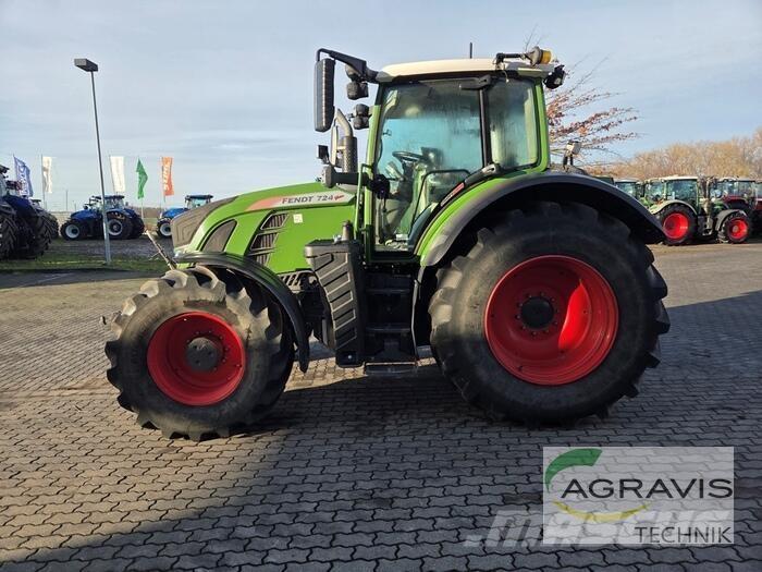 Fendt 724 VARIO S4 Tractoren
