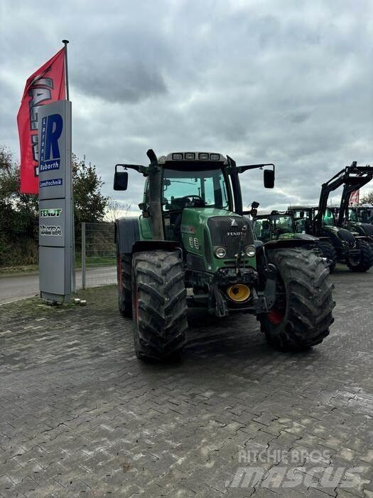 Fendt 820 VARIO Tractoren