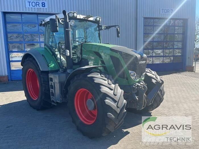 Fendt 824 VARIO SCR Tractoren