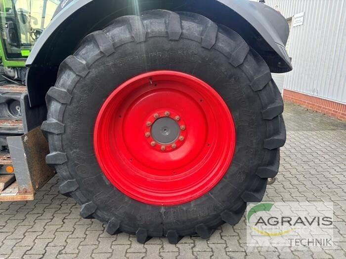 Fendt 828 VARIO S4 Tractoren