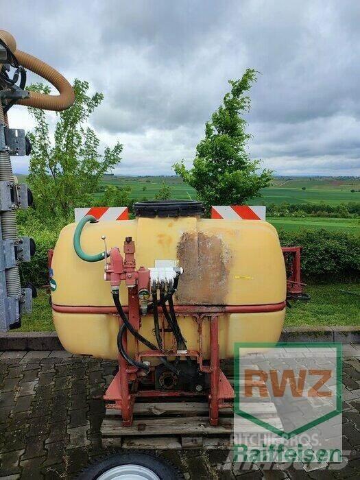 Holder 600Liter Getrokken spuitmachines