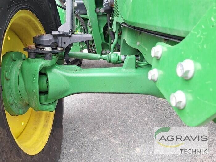 John Deere 5100 R Tractoren