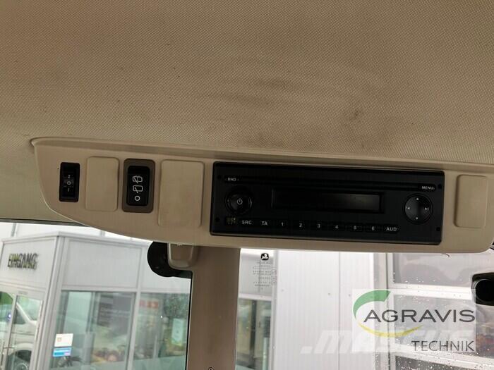 John Deere 6120 M Tractoren