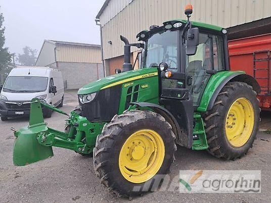 John Deere 6120M Tractoren