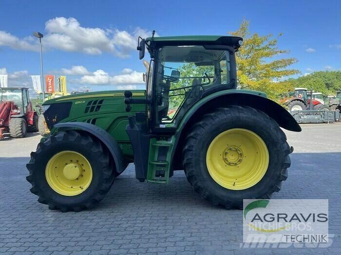 John Deere 6150 R Tractoren