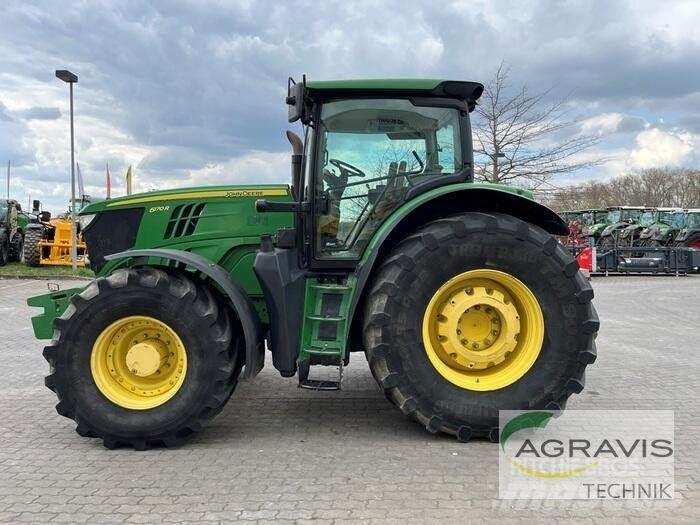 John Deere 6170 R Tractoren
