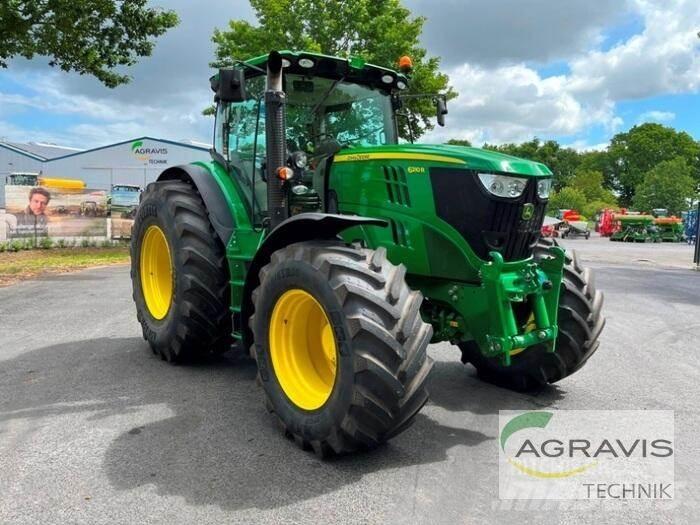 John Deere 6210 R Tractoren