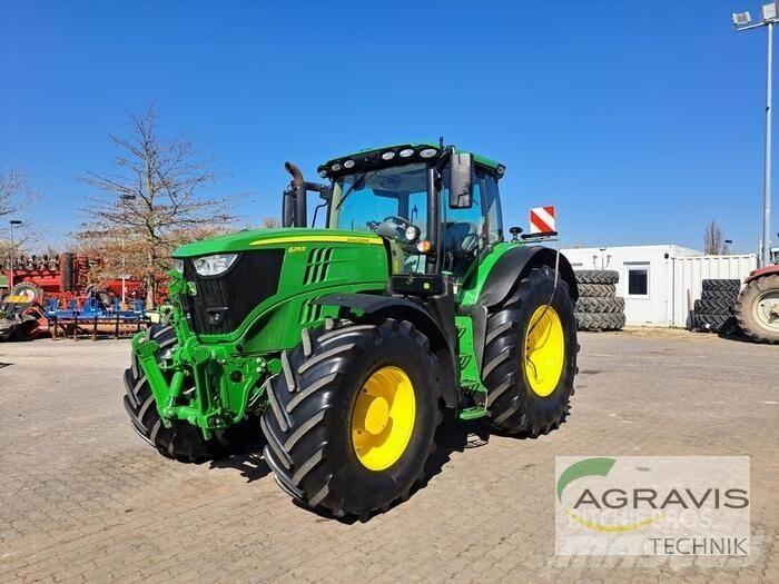 John Deere 6215 R Tractoren