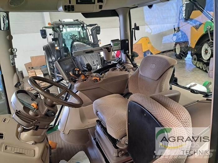 John Deere 6215 R Tractoren