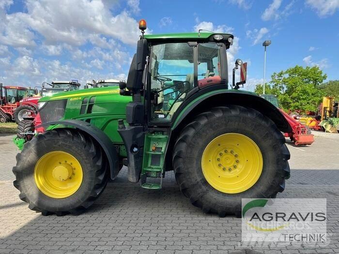 John Deere 6250 R Tractoren