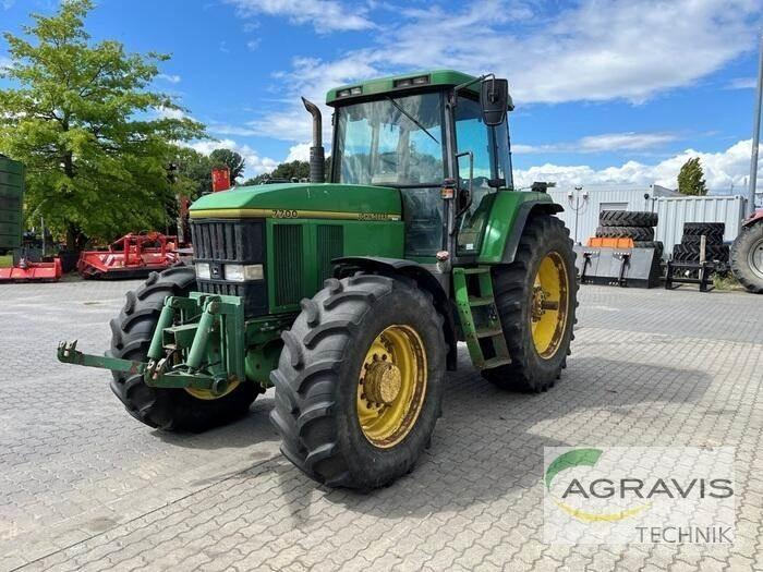 John Deere 7700 Tractoren