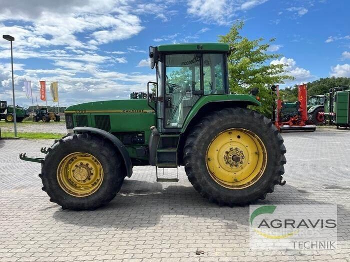 John Deere 7700 Tractoren