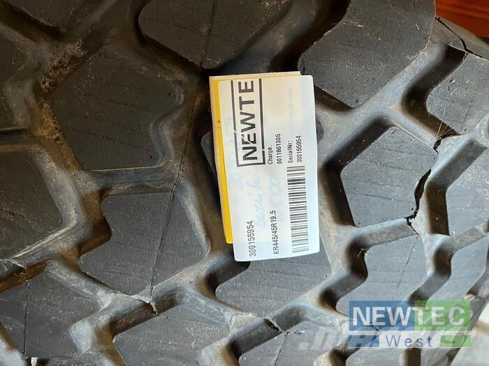  KR445/45R19.5 Banden, wielen en velgen