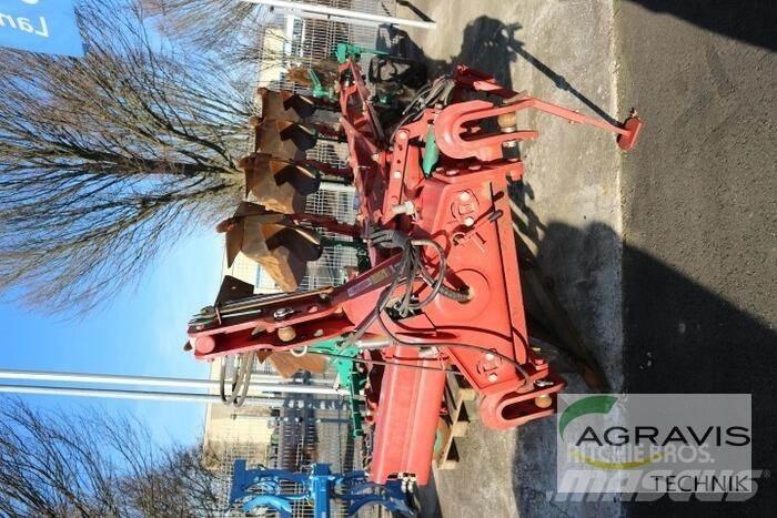 Kverneland LB 100 Wentelploegen