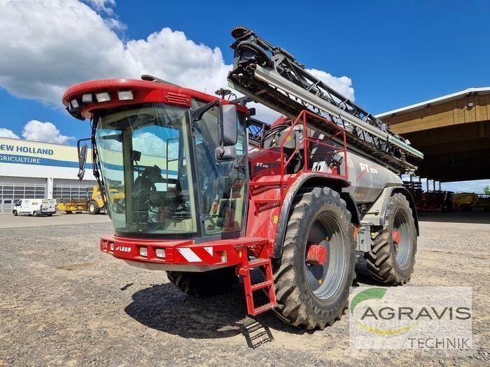  LEEB PT 230 Getrokken spuitmachines