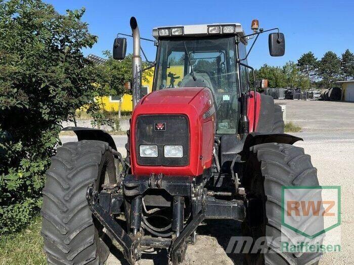 Massey Ferguson 8250-4 Tractoren