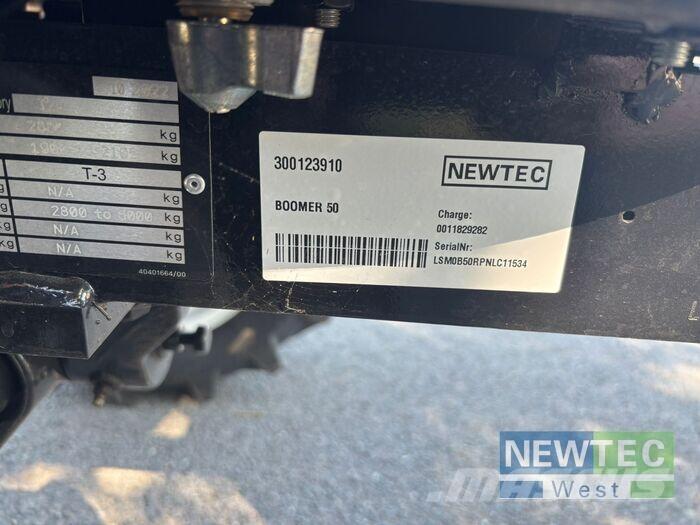 New Holland BOOMER 50 Tractoren