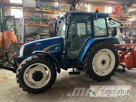 New Holland T5040 Tractoren