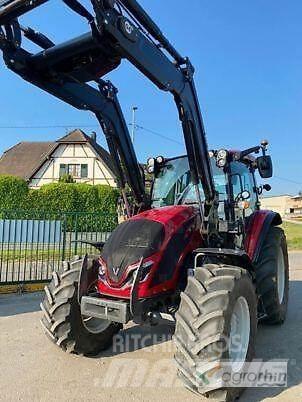 Valtra A115 H4 Tractoren
