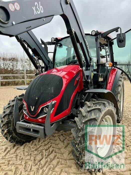 Valtra A75 Tractoren