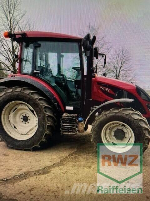 Valtra A85 Tractoren