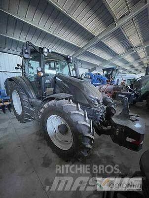 Valtra G125 Tractoren