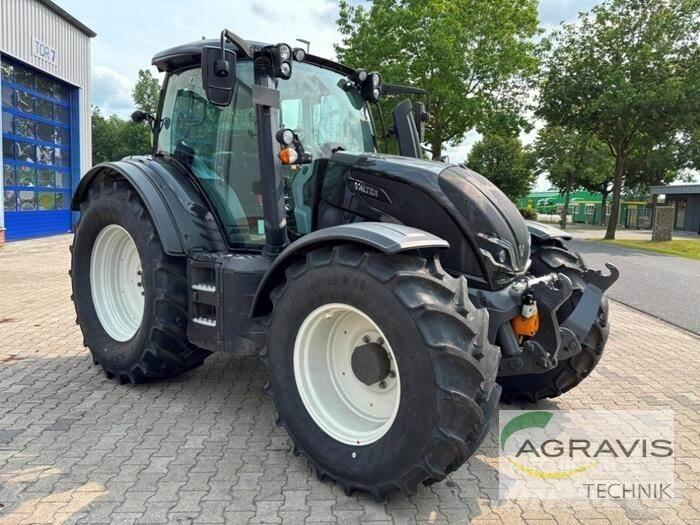Valtra N 135 D 2B1 Tractoren