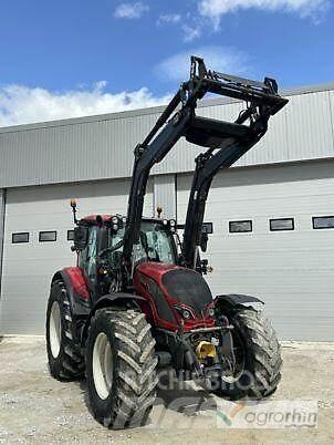 Valtra N134A Tractoren