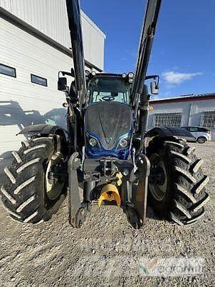 Valtra N134A Tractoren