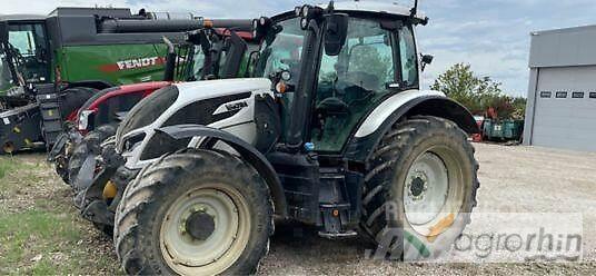 Valtra N135D Tractoren
