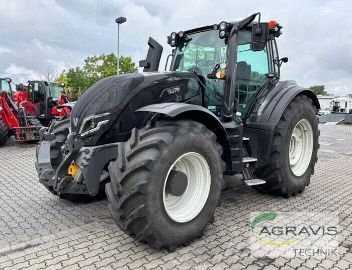 Valtra T 235 D Tractoren