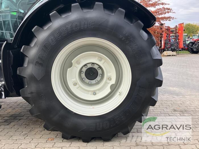 Valtra T 235 D Tractoren